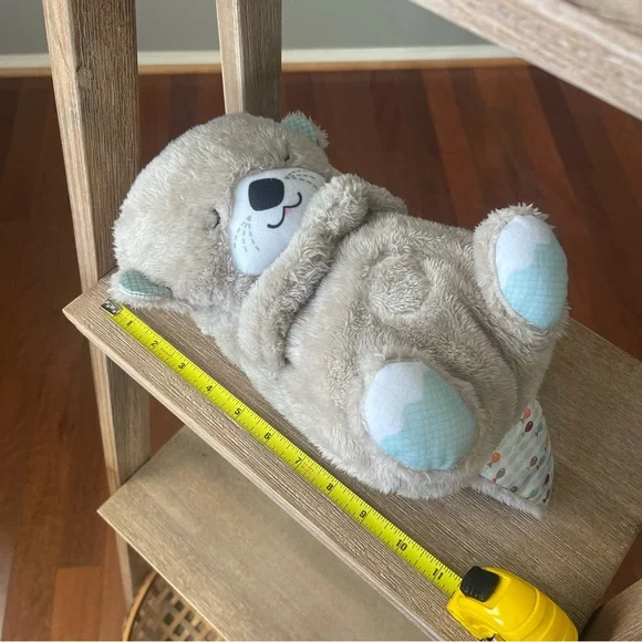 Fisher-Price Soothe’nSnuggle Otter Infant Baby Plush Toy & Sound Machine Bedtime - Picture 4 of 9